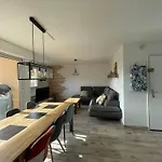 Bright Duplex- Terrace-brison-saint-innocent Apartment Brison-Saint-Innocent