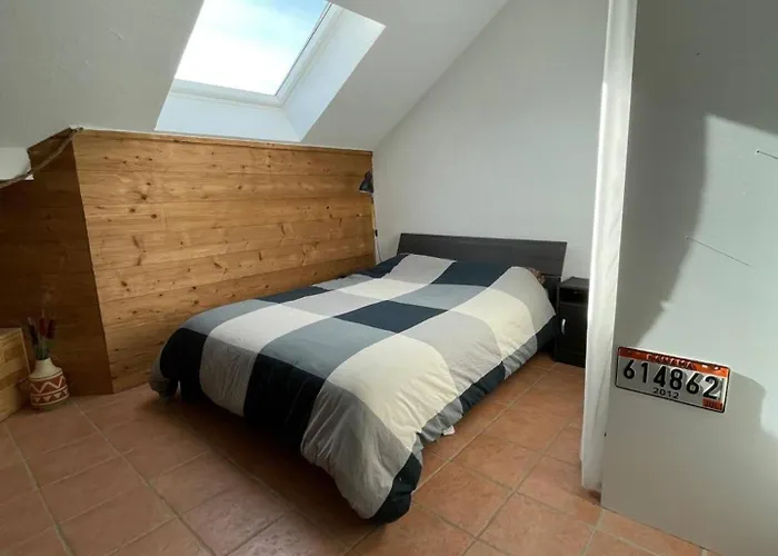 شقة Bright Duplex- Terrace-brison-saint-innocent *