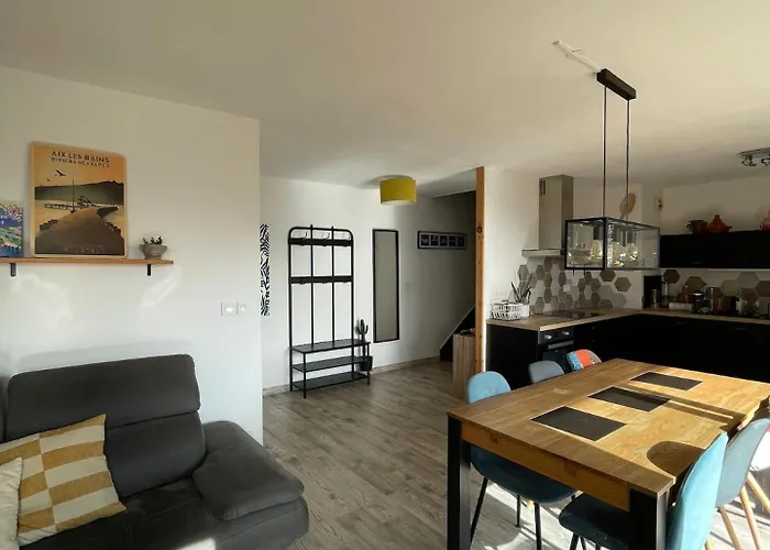 شقة Bright Duplex- Terrace-brison-saint-innocent Brison-Saint-Innocent