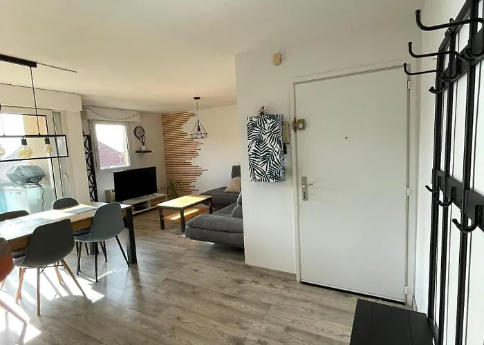 Bright Duplex- Terrace-brison-saint-innocent شقة Brison-Saint-Innocent