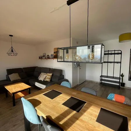 Bright Duplex- Terrace-brison-saint-innocent *